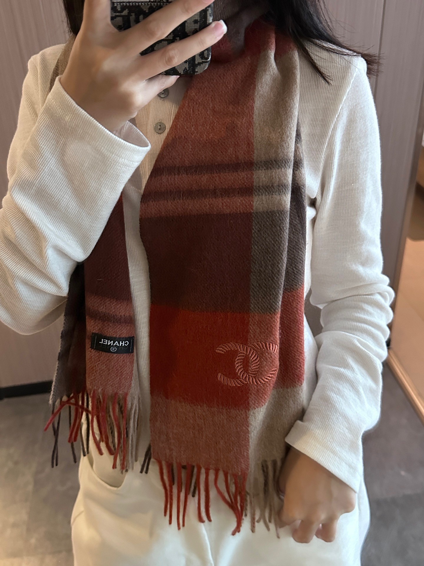 【▪Chanel · 香奈儿难得一见的温柔配色，超级迷恋❗️气质低调恬静又不失优雅❗️】重点推荐❗️高级