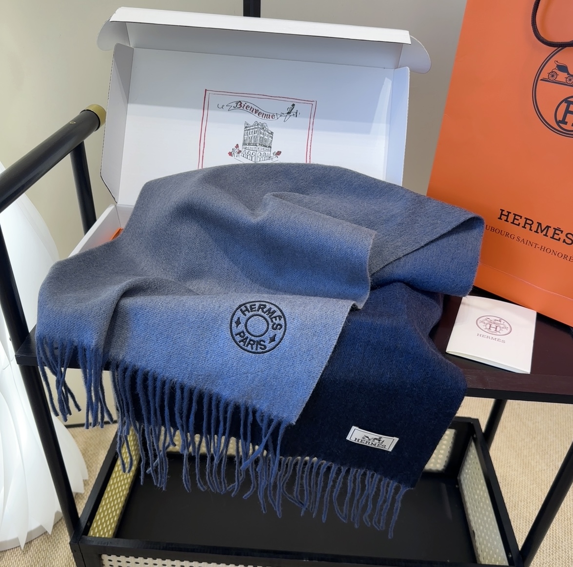 【▪️家属福利来了！！爱马仕高端重磅男士围巾！】怒赞推荐，激动~！！下手绝对要快，同步专柜，最高端的男士