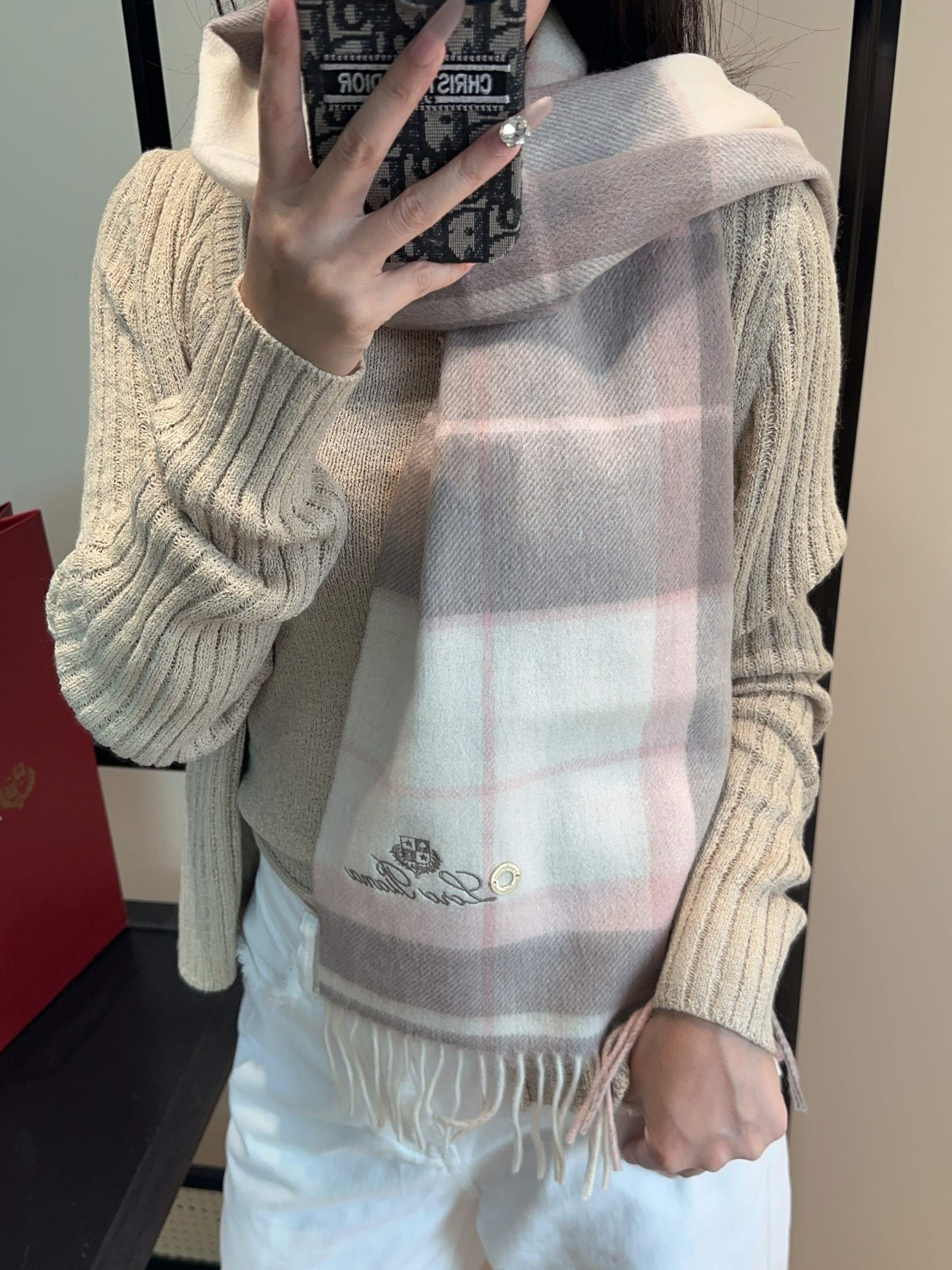 🆕Loro Piana · 【贸易公司尾单，极品山羊绒围巾披肩】送人自留都太高大上了😍重磅上新，爆款爆款