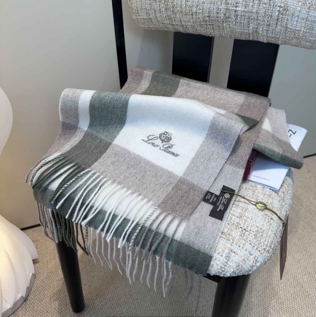 🆕Loro Piana · 【贸易公司尾单，极品山羊绒围巾披肩】送人自留都太高大上了😍重磅上新，爆款爆款