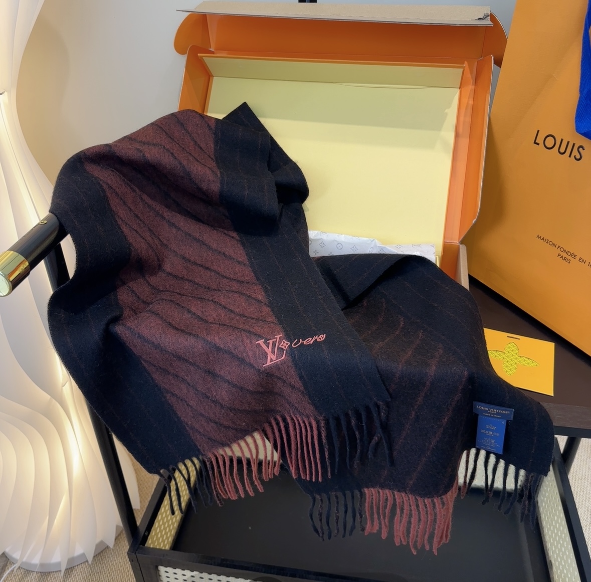 Lv围巾❗️好看的要疯掉了，太有型太有魅力了❗️❗️非常斯文时尚的秋冬单品！真的很喜欢，非常Classi
