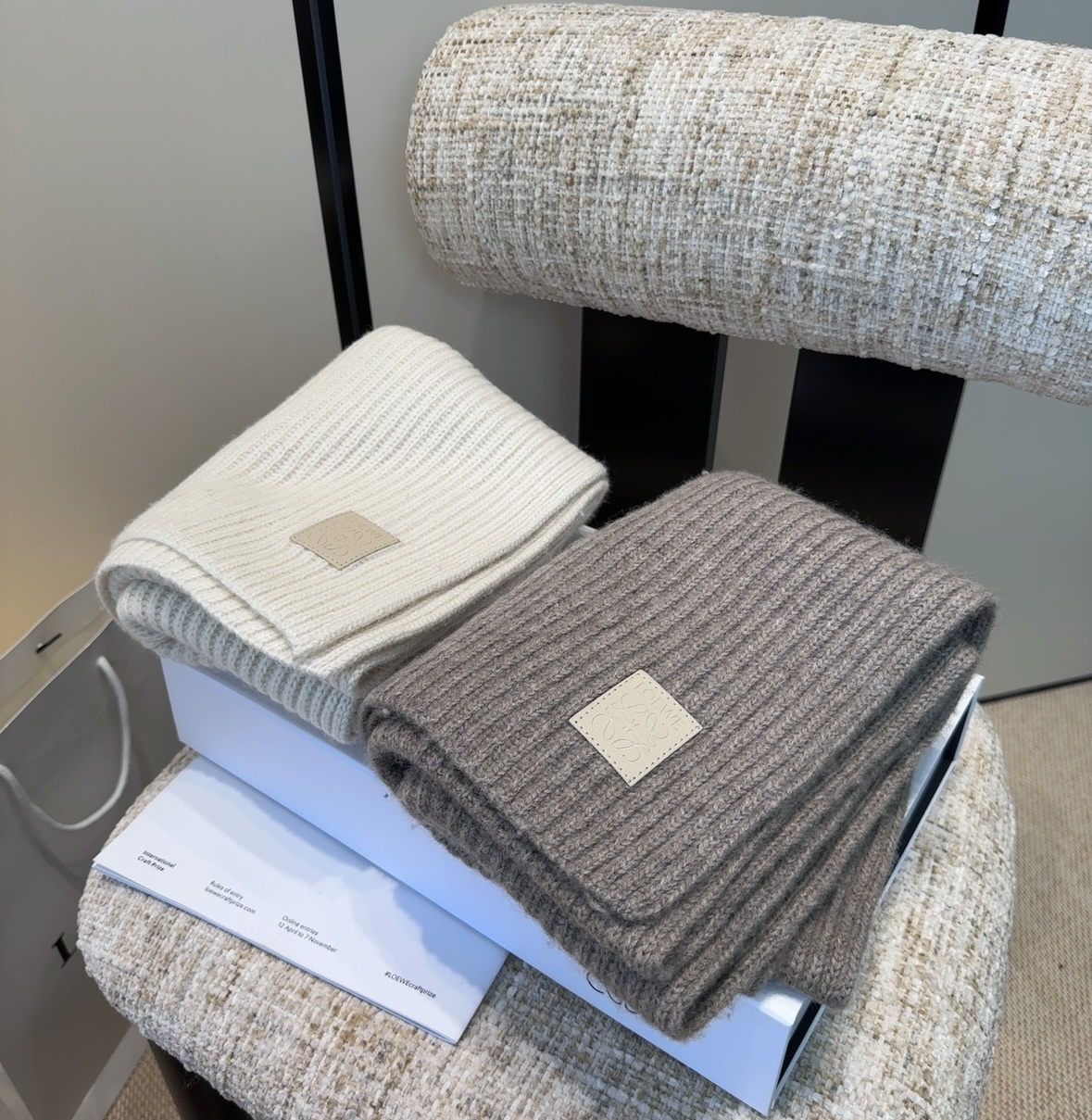 罗意威难得一见的针织单品，温柔配色，超级迷恋❗️气质低调恬静又不失优雅❗️】重点推荐❗️一秒心动啊！！！