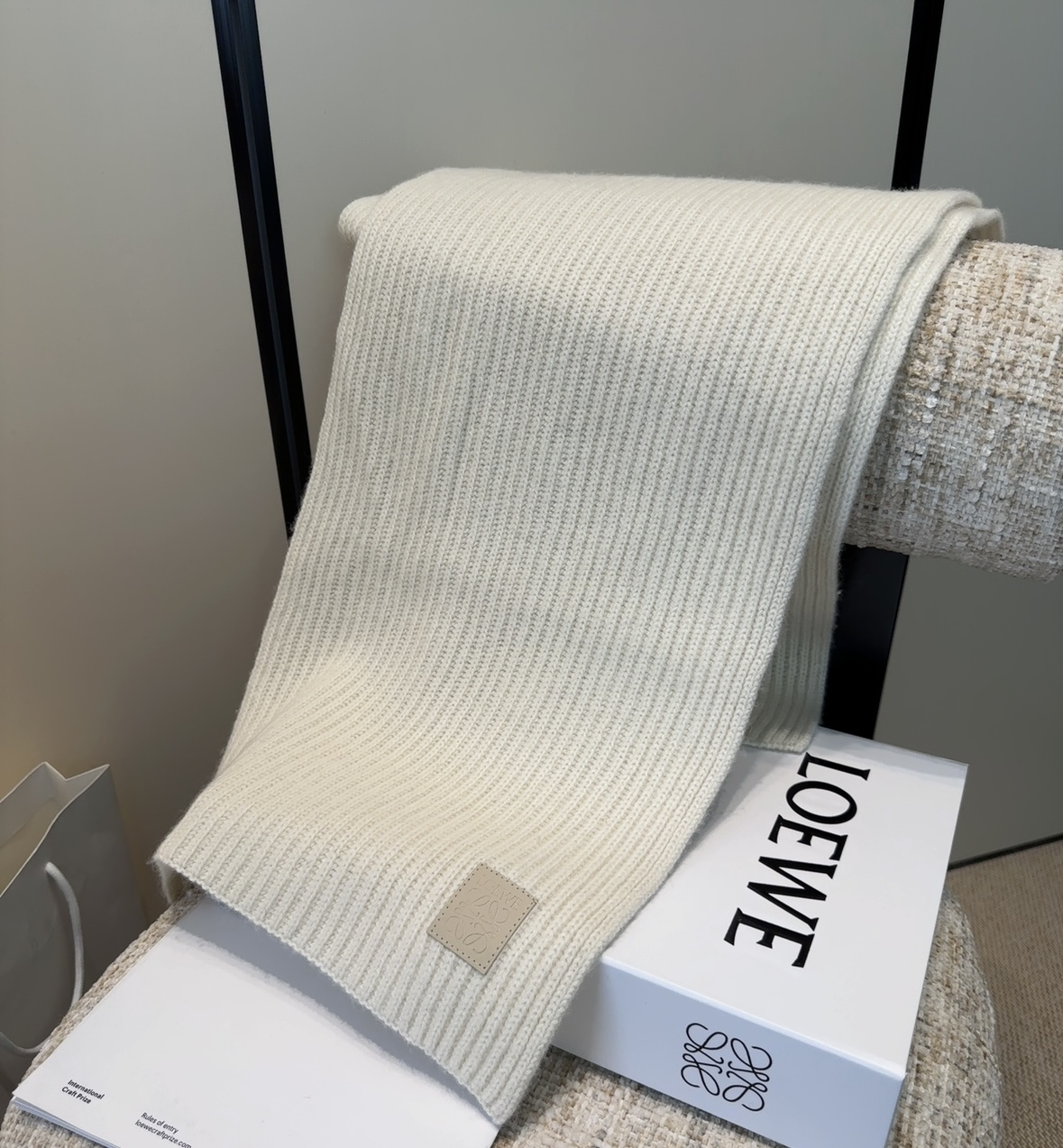 罗意威难得一见的针织单品，温柔配色，超级迷恋❗️气质低调恬静又不失优雅❗️】重点推荐❗️一秒心动啊！！！