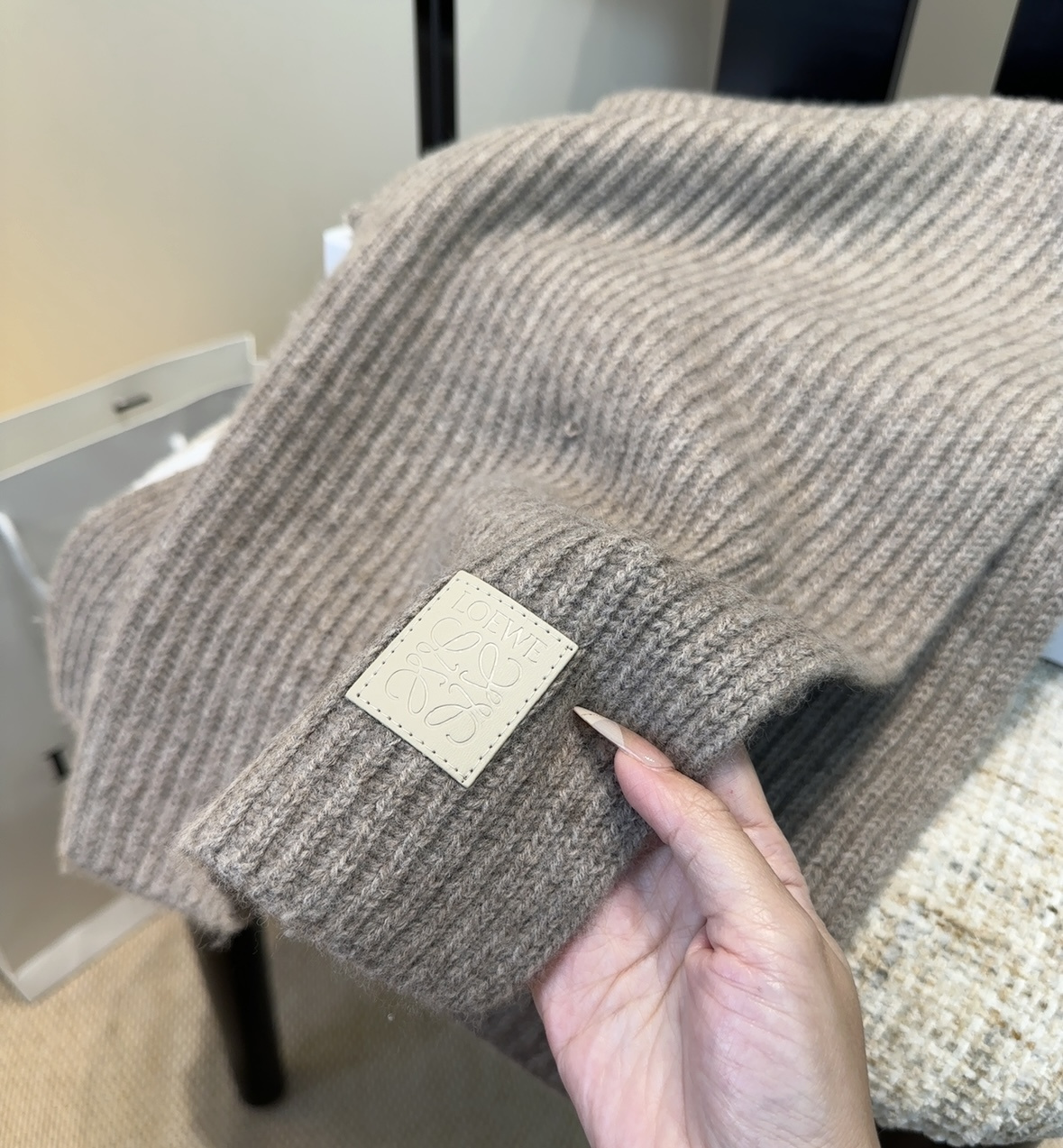 罗意威难得一见的针织单品，温柔配色，超级迷恋❗️气质低调恬静又不失优雅❗️】重点推荐❗️一秒心动啊！！！