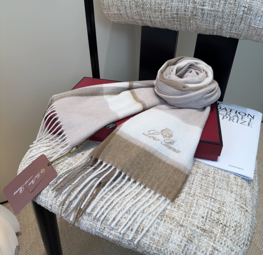🆕Loro Piana · 【贸易公司尾单，极品山羊绒围巾披肩】送人自留都太高大上了😍重磅上新，爆款爆款