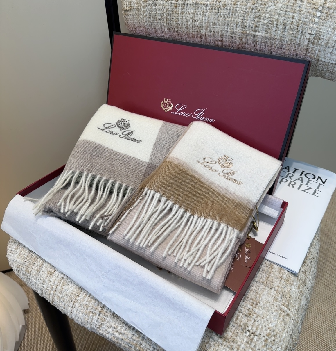 🆕Loro Piana · 【贸易公司尾单，极品山羊绒围巾披肩】送人自留都太高大上了😍重磅上新，爆款爆款