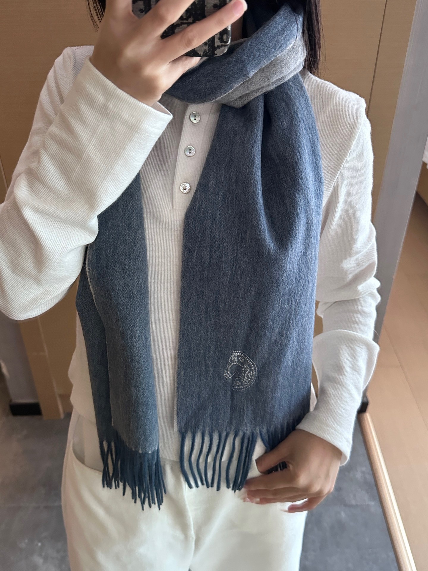 2025年Hermes · 爱马仕，难得一见的温柔配色，低调又不失优雅❗️】重点推荐❗️双边配色，一条围