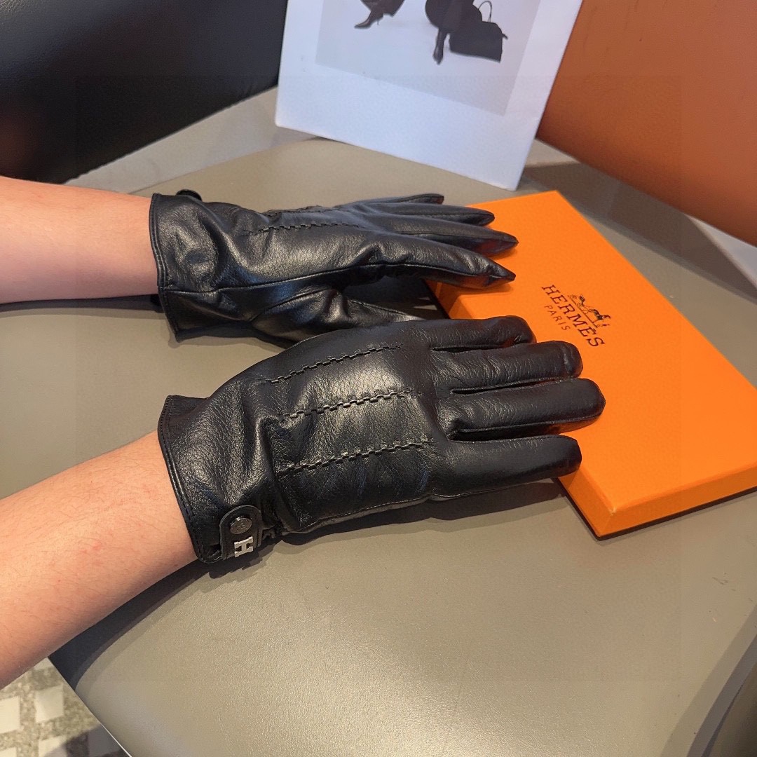 NO:718499,Hermès men's new sheepskin gloves, fashionable gloves, warm in autumn and winter with velvet lining, classic, simple and easy to use, super comfortable, soft and versatile!  Size L, XL gloves, gloves, hermes, sheepskin, gloves19860909爱马仕男款新品羊皮手套,时尚手套,秋冬保暖加绒内里,经典简洁上手超舒适柔软、百搭！码数L,XL手套,手套,hermes,sheepskin,gloves,accessory