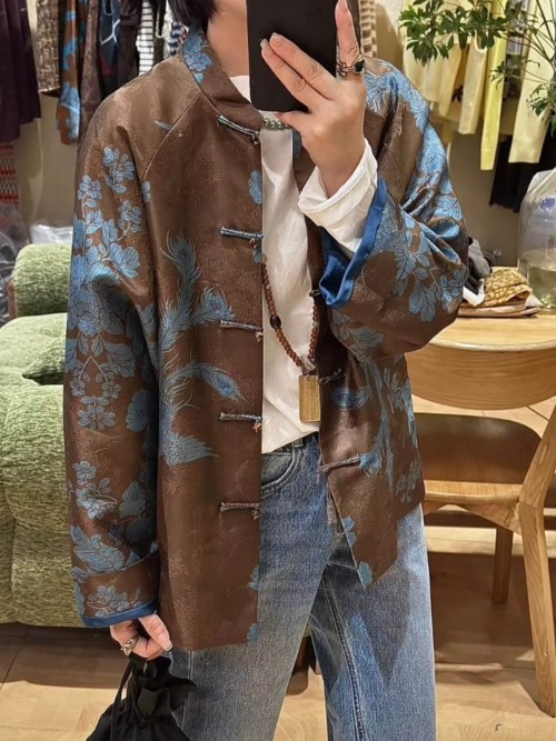 Silk Brocade Quilted Jacket, Chinese Style Cotton-Padded Coat, Loose Fit 19 Silk Brocade Quilted Jacket, Chinese Style Cotton-Padded Coat, Loose Fit