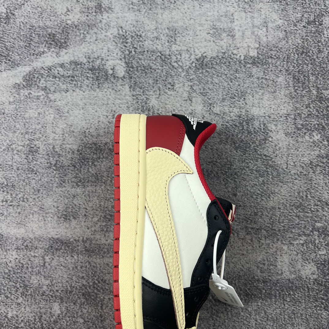 Travis Scott x Air Jordan AJ1 Low OG
