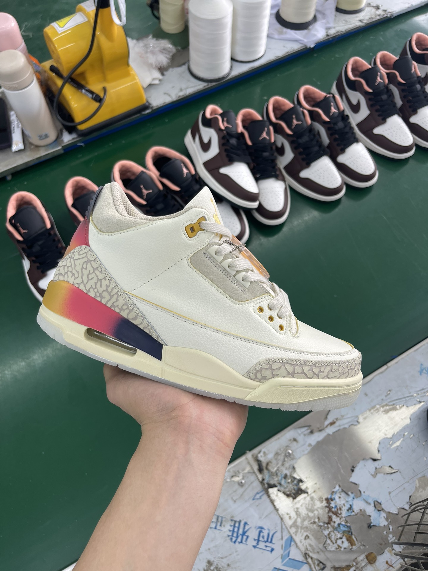 Air Jordan 3 Retro: Premium Leather, Iconic Style - Shop Now! 1 i1716545107 4180 0
