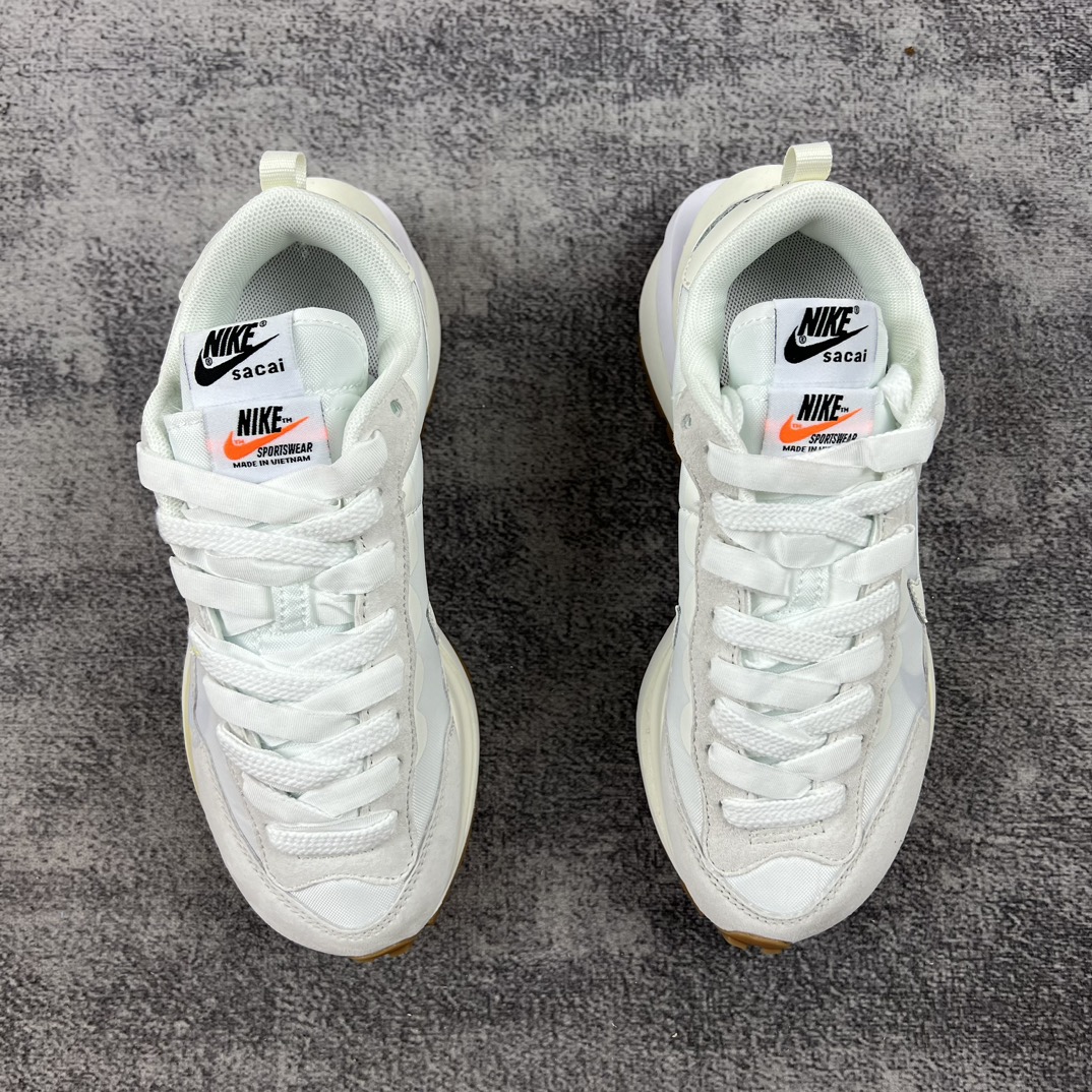 Sacai x NK VaporWaffle 3.0