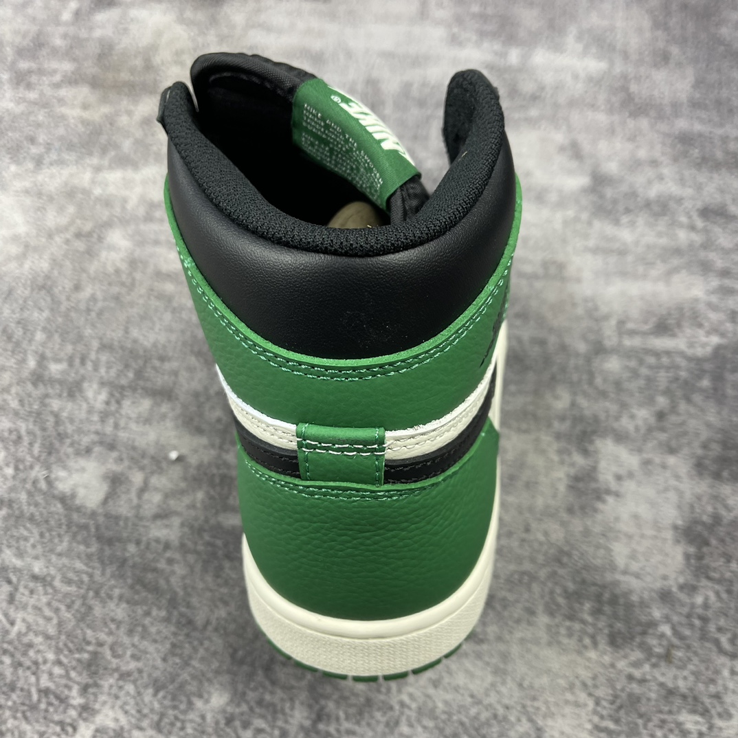 Air Jordan AJ1 Retro High Air Jordan AJ1 Retro High