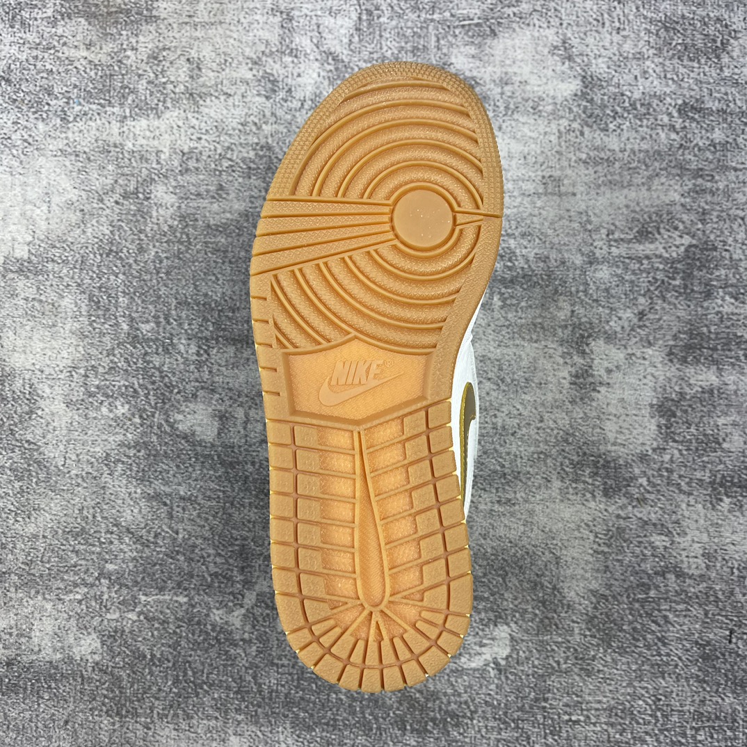 Air Jordan AJ1 Retro High Air Jordan AJ1 Retro High
