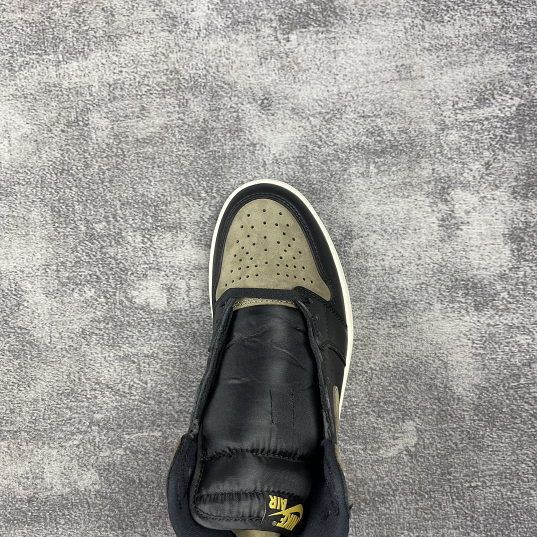 Air Jordan AJ1 Retro High Air Jordan AJ1 Retro High