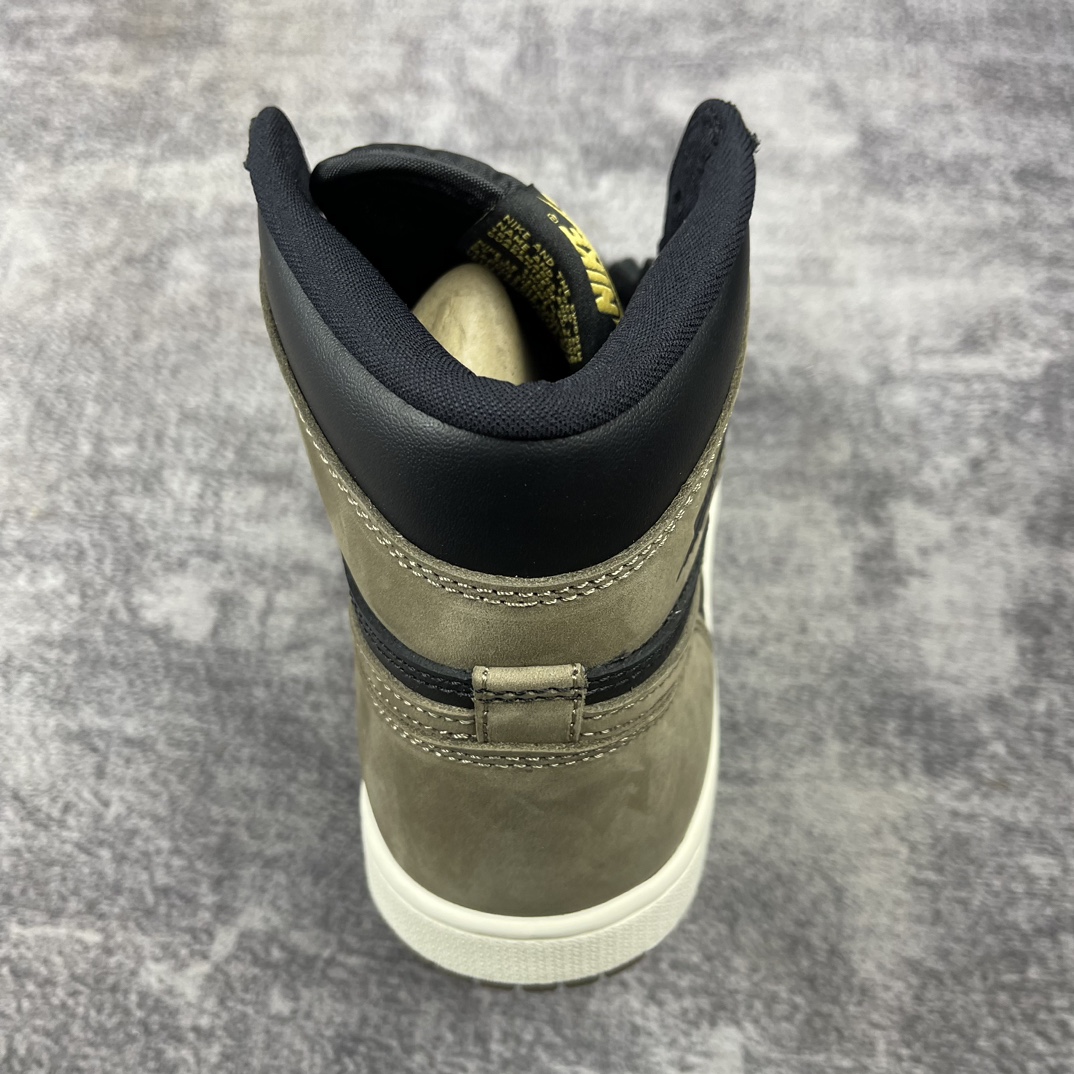 Air Jordan AJ1 Retro High Air Jordan AJ1 Retro High
