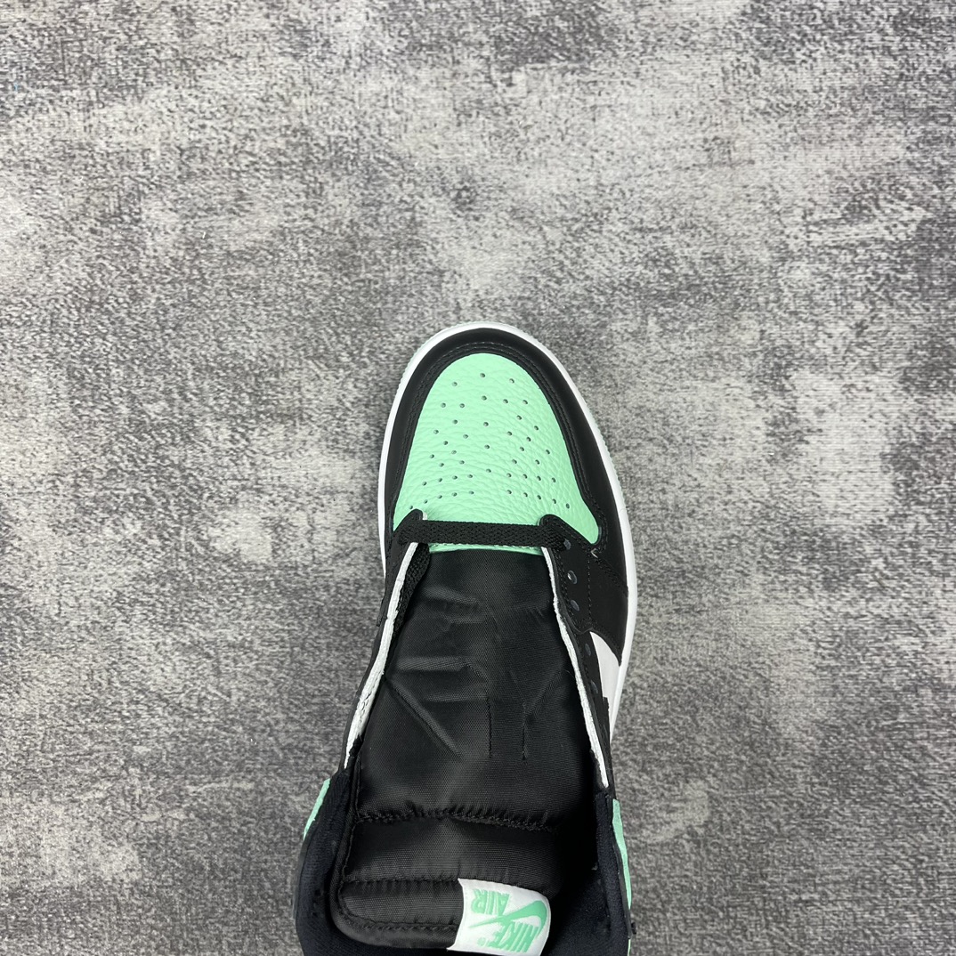 Air Jordan AJ1 Retro High