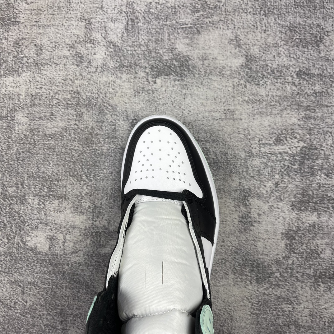 Air Jordan AJ1 Retro High Air Jordan AJ1 Retro High