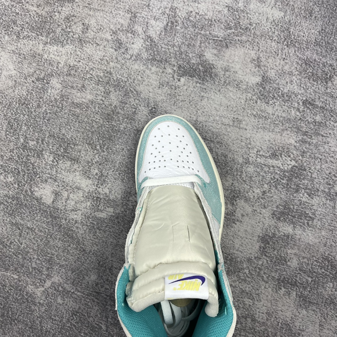 Air Jordan AJ1 Retro High Air Jordan AJ1 Retro High