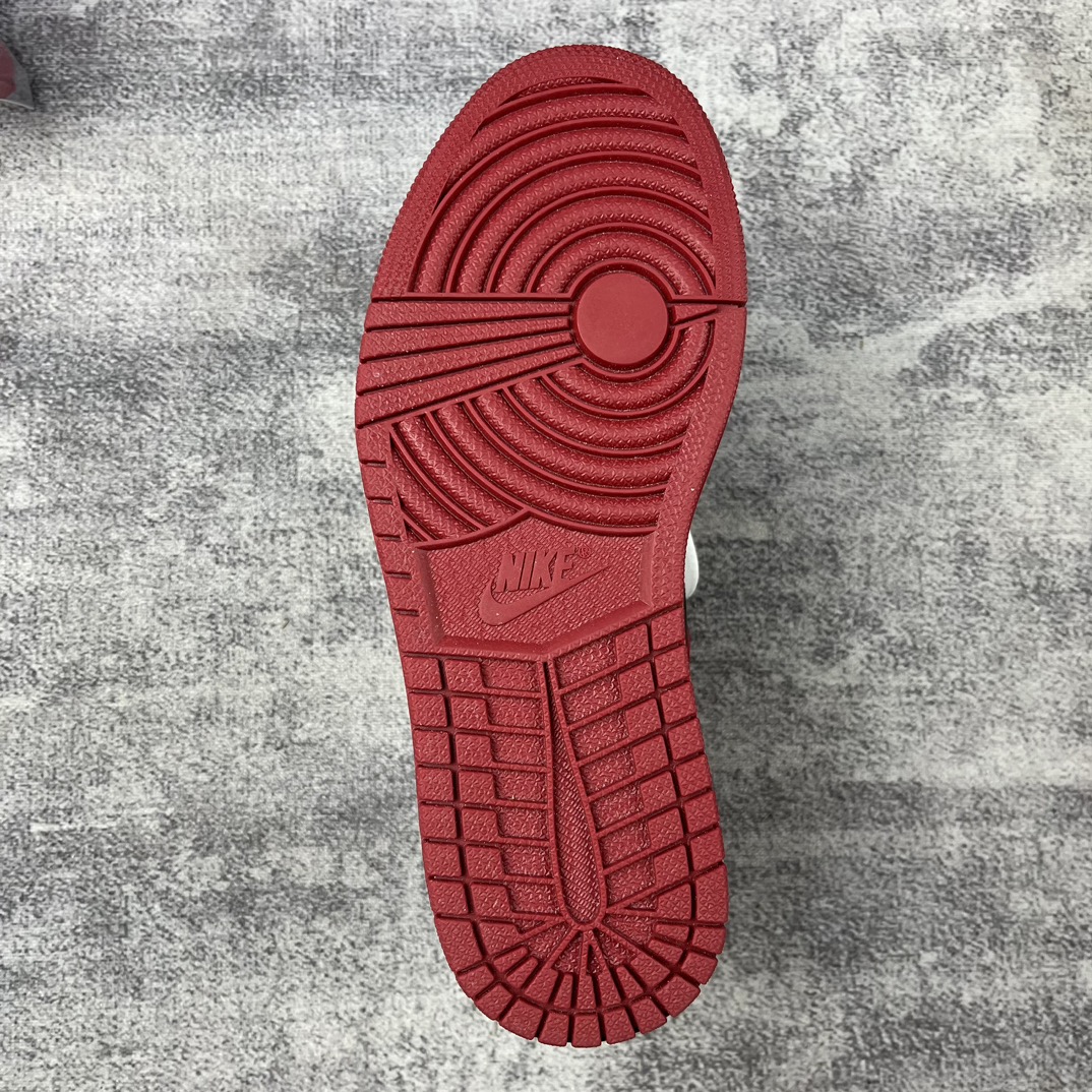 Air Jordan AJ1 Retro High Air Jordan AJ1 Retro High
