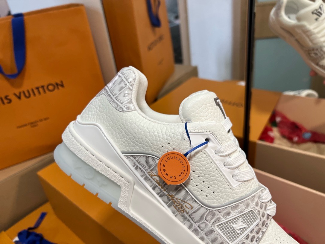 Louis Vuitton LV TARINE路易威登 驴牌 L家 喜马拉雅 压花 休闲 运动鞋 滑板鞋