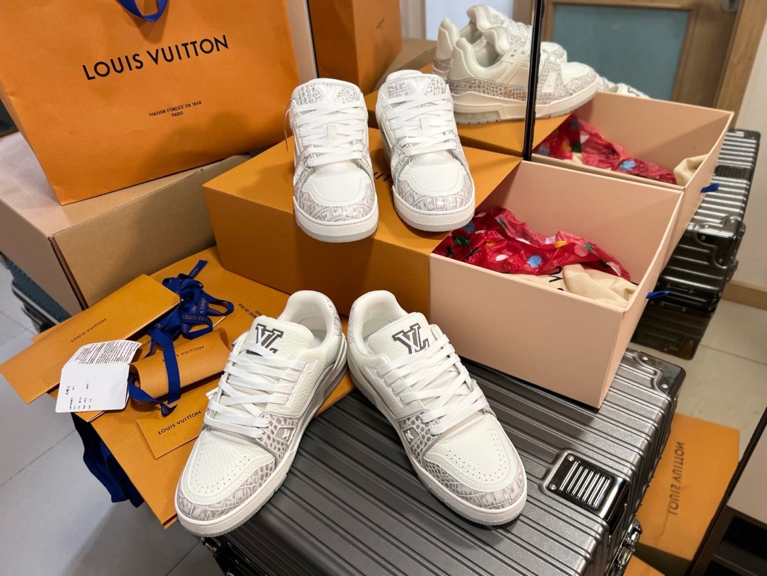 Louis Vuitton LV TARINE路易威登 驴牌 L家 喜马拉雅 压花 休闲 运动鞋 滑板鞋