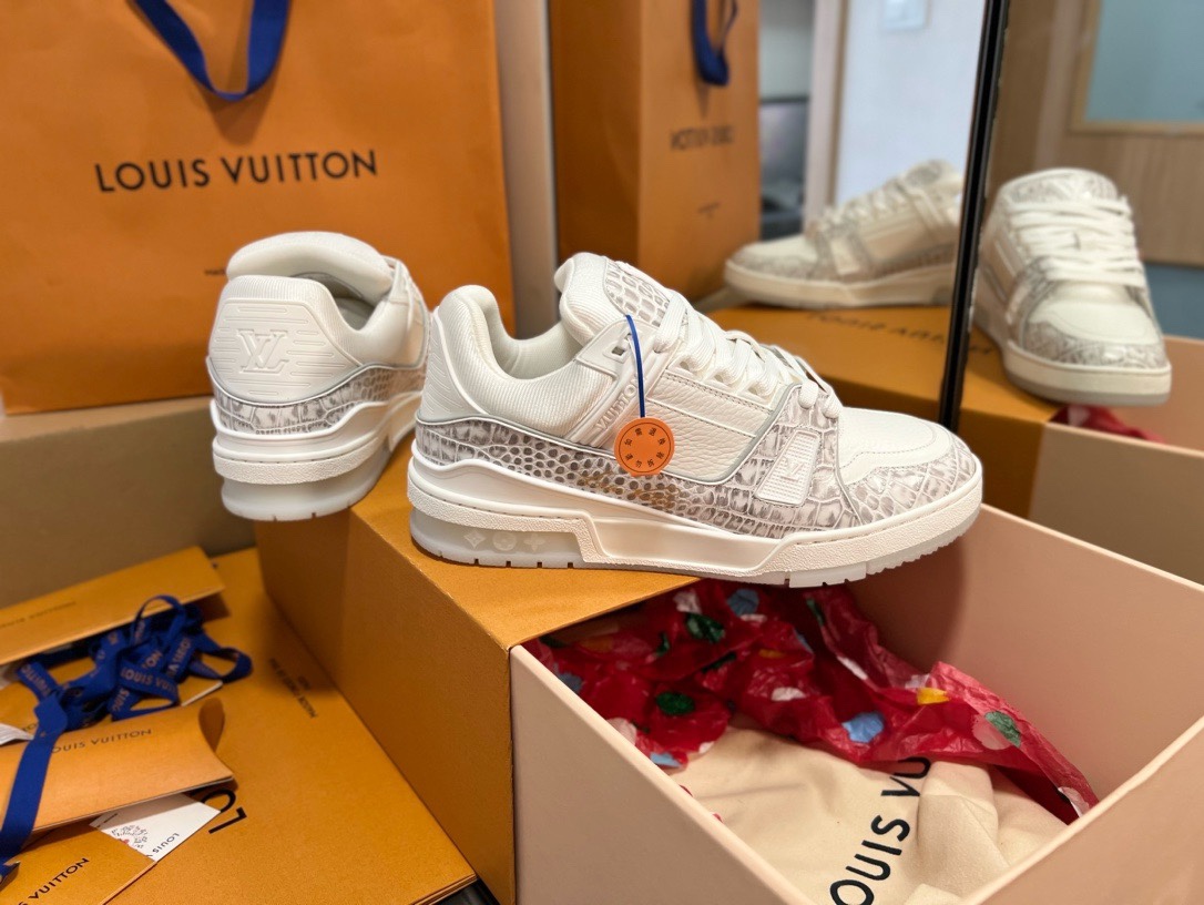 Louis Vuitton LV TARINE路易威登 驴牌 L家 喜马拉雅 压花 休闲 运动鞋 滑板鞋