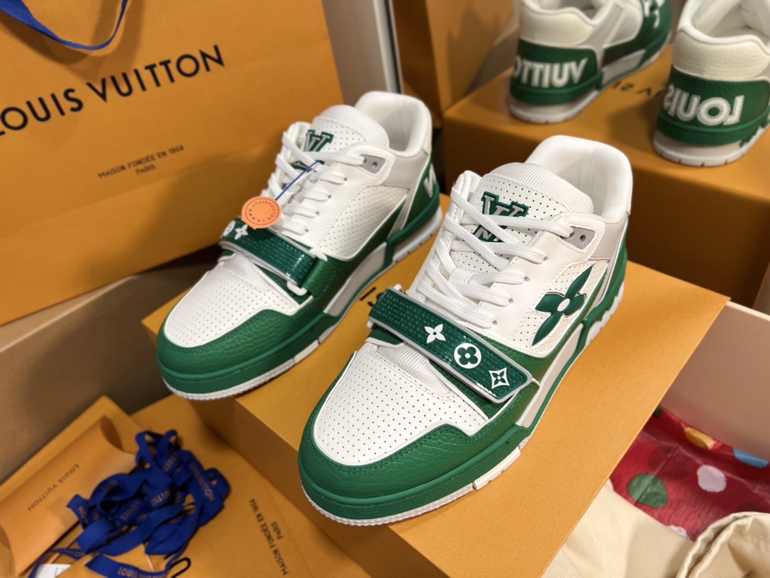 Louis Vuitton Green & White Leather Trainer Sneakers