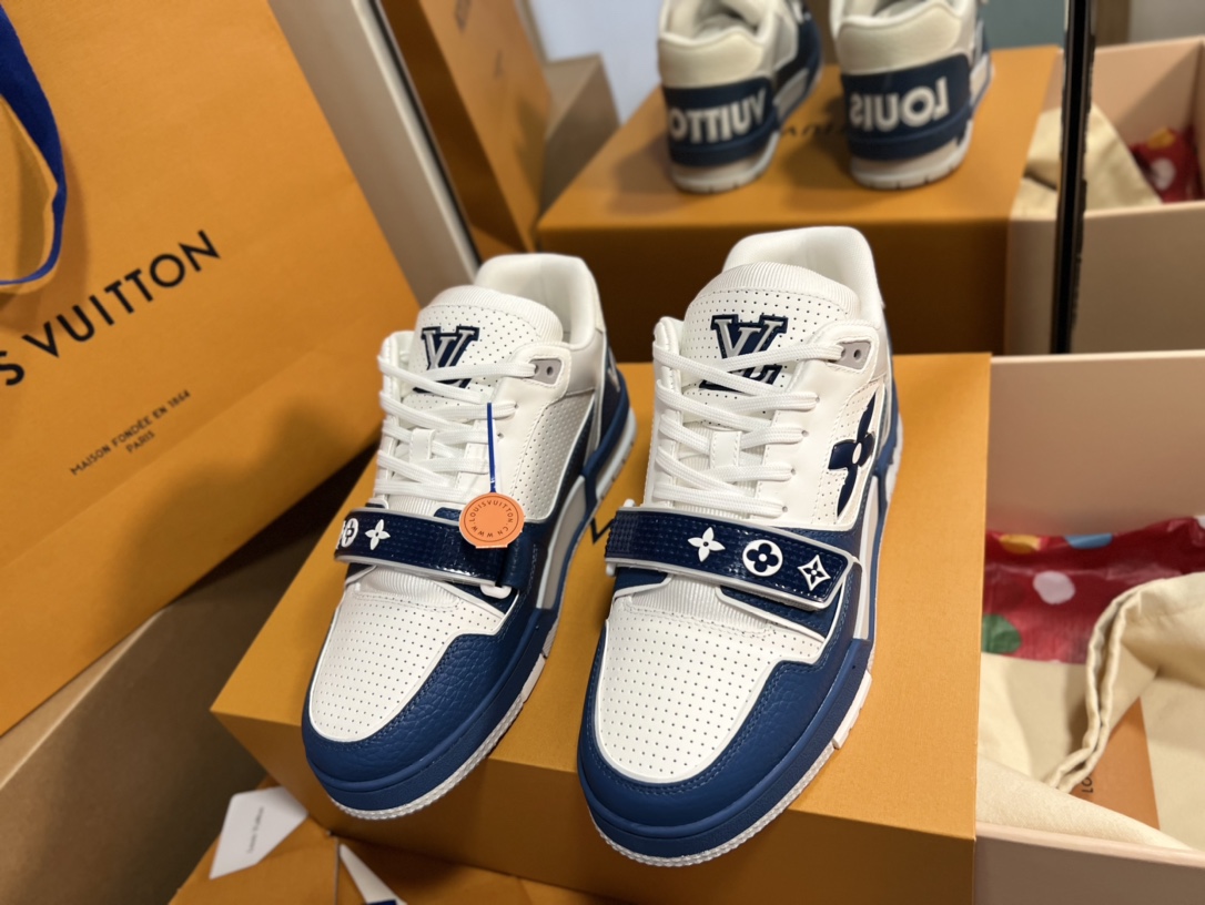 Louis Vuitton Men's & Women's Sneakers White and Blue Fashion Trainers