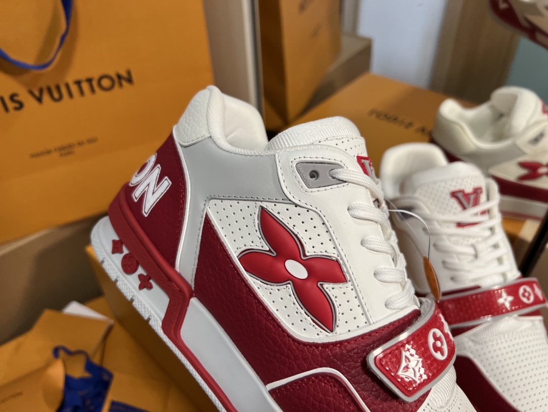 Louis Vuitton Men's & Women's Trainer Sneaker White/Red Leather 10 i1742878226 5226 6