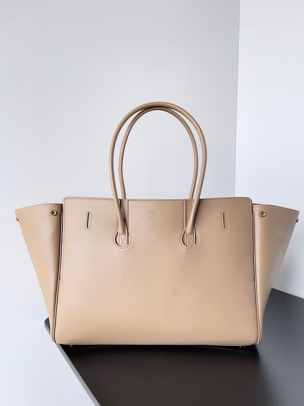 Balenciaga Style Beige Leather Bag Lookbook Reference image 2