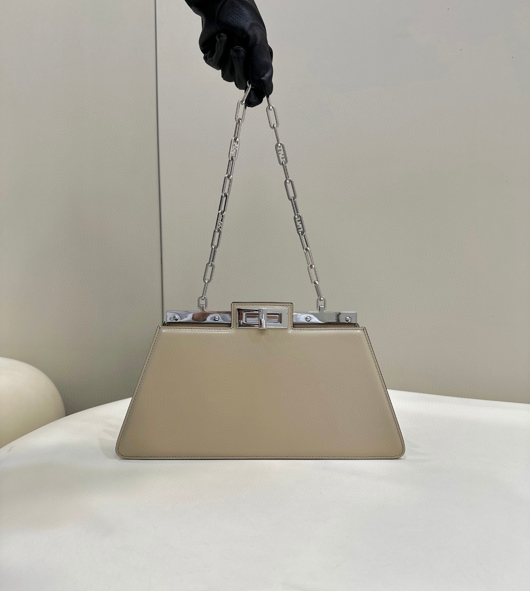 Fendi 599 year-end special offer