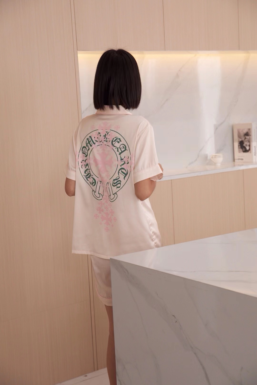 批210 CHROME HEARTS🔥克罗心春夏季新款女款睡衣家居服  原单品质 2件套（短裤 短袖）进口高端丝锻面丝滑薄款 亲肤轻柔舒适 原单品质 衣橱必备款🔥M L XL