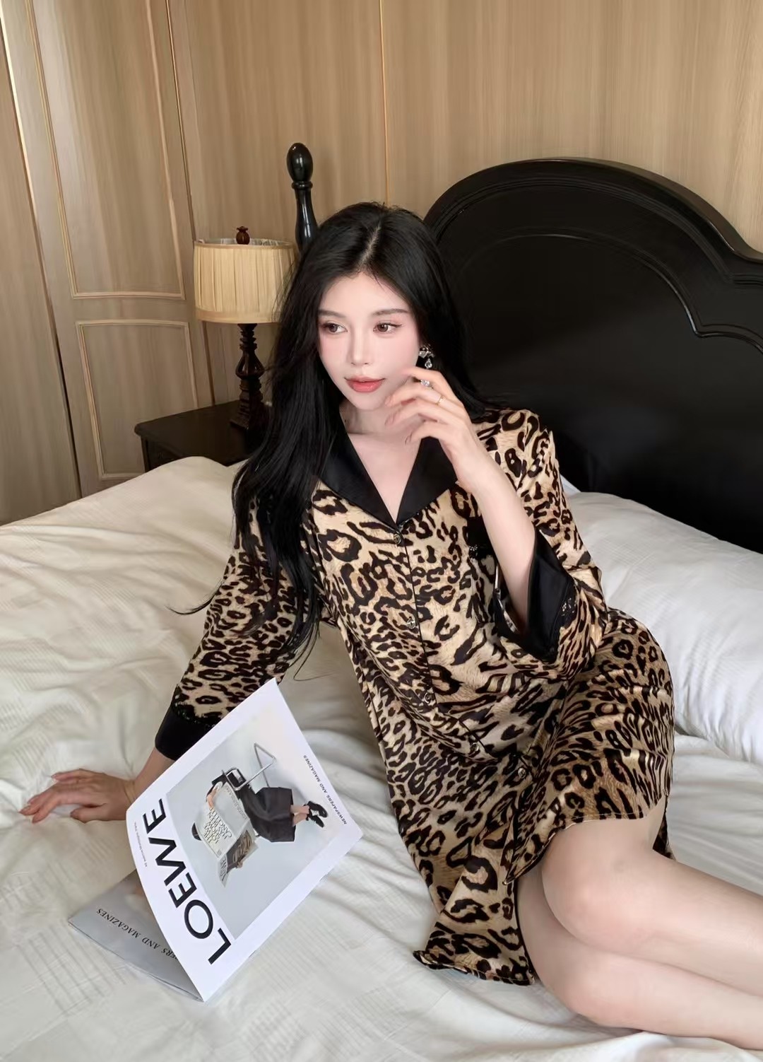 批225 小香2025新款高级豹纹感衬衫睡裙女款睡衣女款家居服 原单品质 🔥🔥 官网同款家居睡裙  🔥经典时尚纯欲风 进口丝段柔软透气面料 内里包边❤️超高颜值 衣橱必备款💕XS S M.
