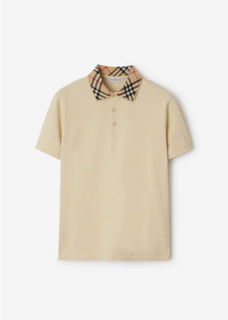 NO:142122,B Family 1:1 classic replica tiled plaid collar Polo, produced in first-line OEM factory, made in Italy by worsted design. It presents a slim-fitting Polo shirt, made of high-quality large mesh fabric in the counter, which is different from ordinary imitations on the market. The collar is decorated with knitted Burberry's special plaid pattern design, which is the favorite model of industry elites and internet celebrities., burberry, alexander wang19860909B家1:1经典复刻斜格纹领Polo、一线代工厂出品,于意大利精纺设计而成.呈现修身版型Polo 衫,选用专柜优质大网眼布面料打造,跟市场上小网眼珠地普通仿货不一样,衣领处融入针织 Burberry 专用格纹图案设计,是行业精英、网红最爱款.,,burberry,alexander wang,Men's clothing