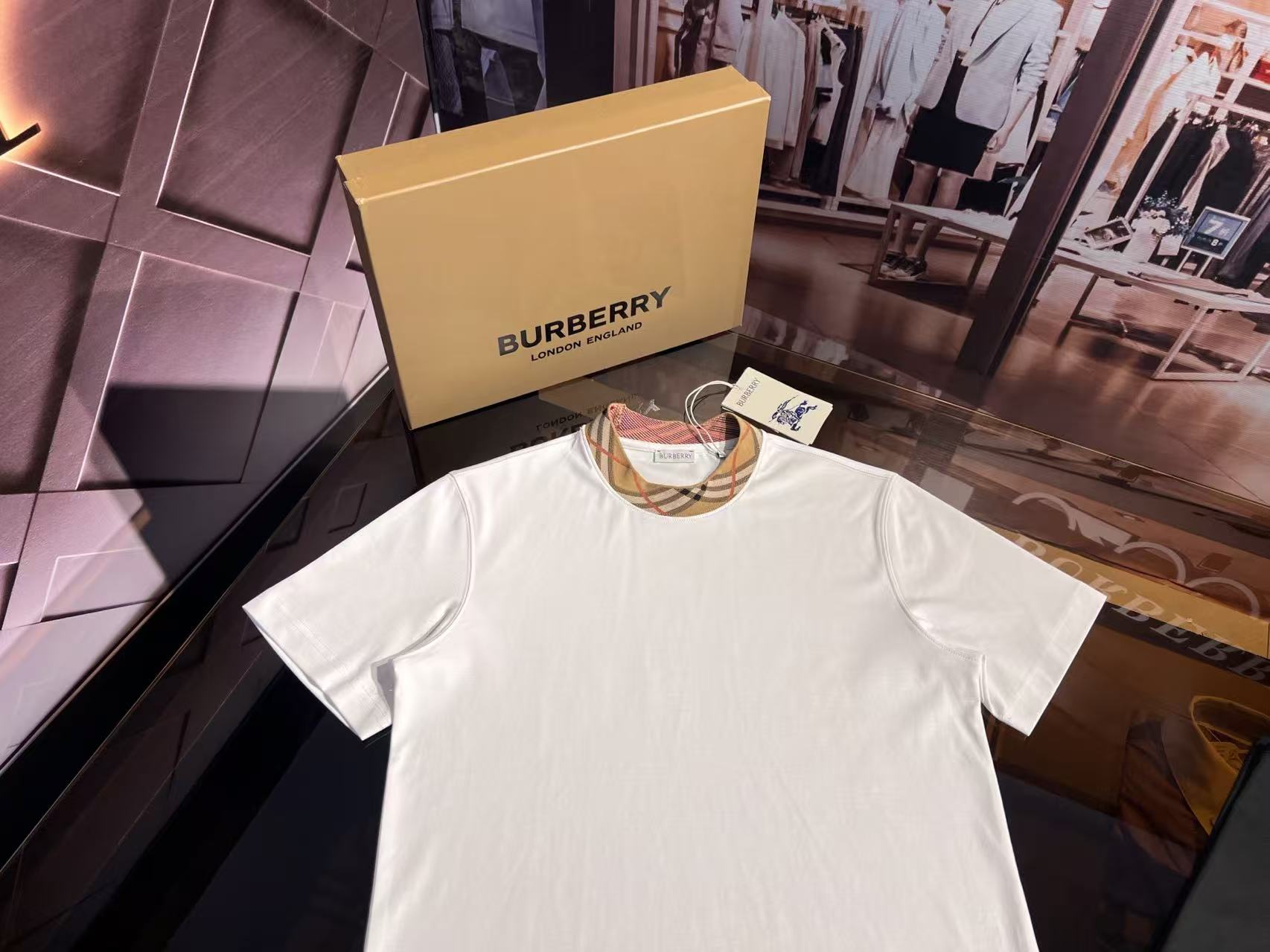 Burberry Crewneck T-Shirt with Check Trim - Soft Cotton Comfort 4 i1748692801934 5013 0 2