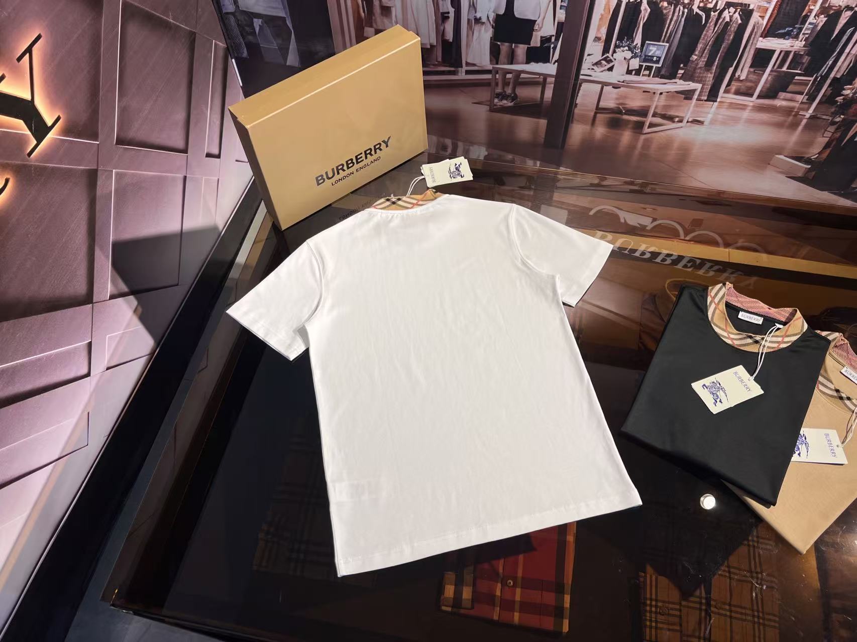 Burberry Crewneck T-Shirt with Check Trim - Soft Cotton Comfort 6 i1748692801934 6400 0 5