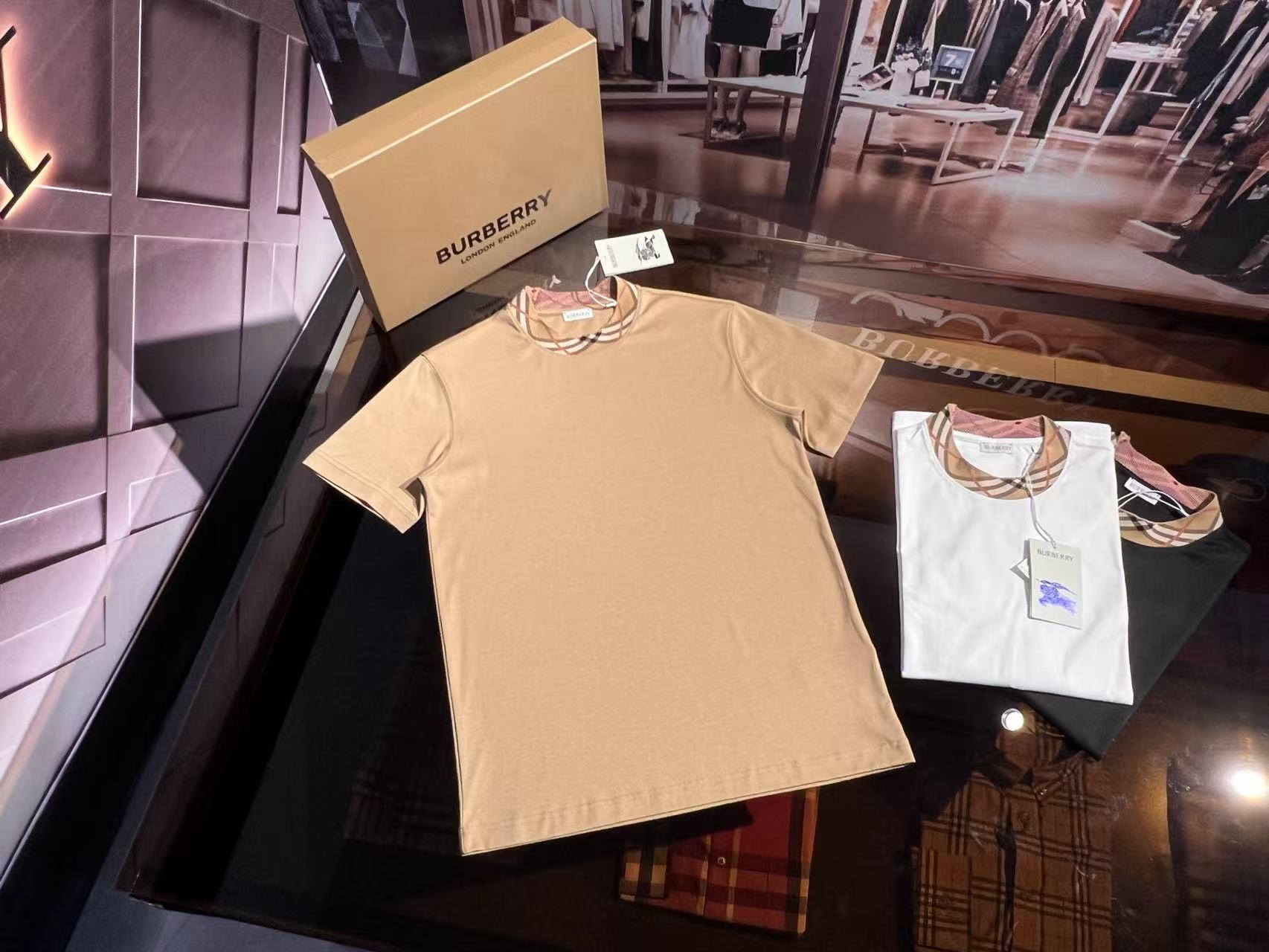 Burberry Men's Linen Blend T-Shirt with Iconic Check Trim - Stylish & Comfy 4 i1748692873940 8949 0 1