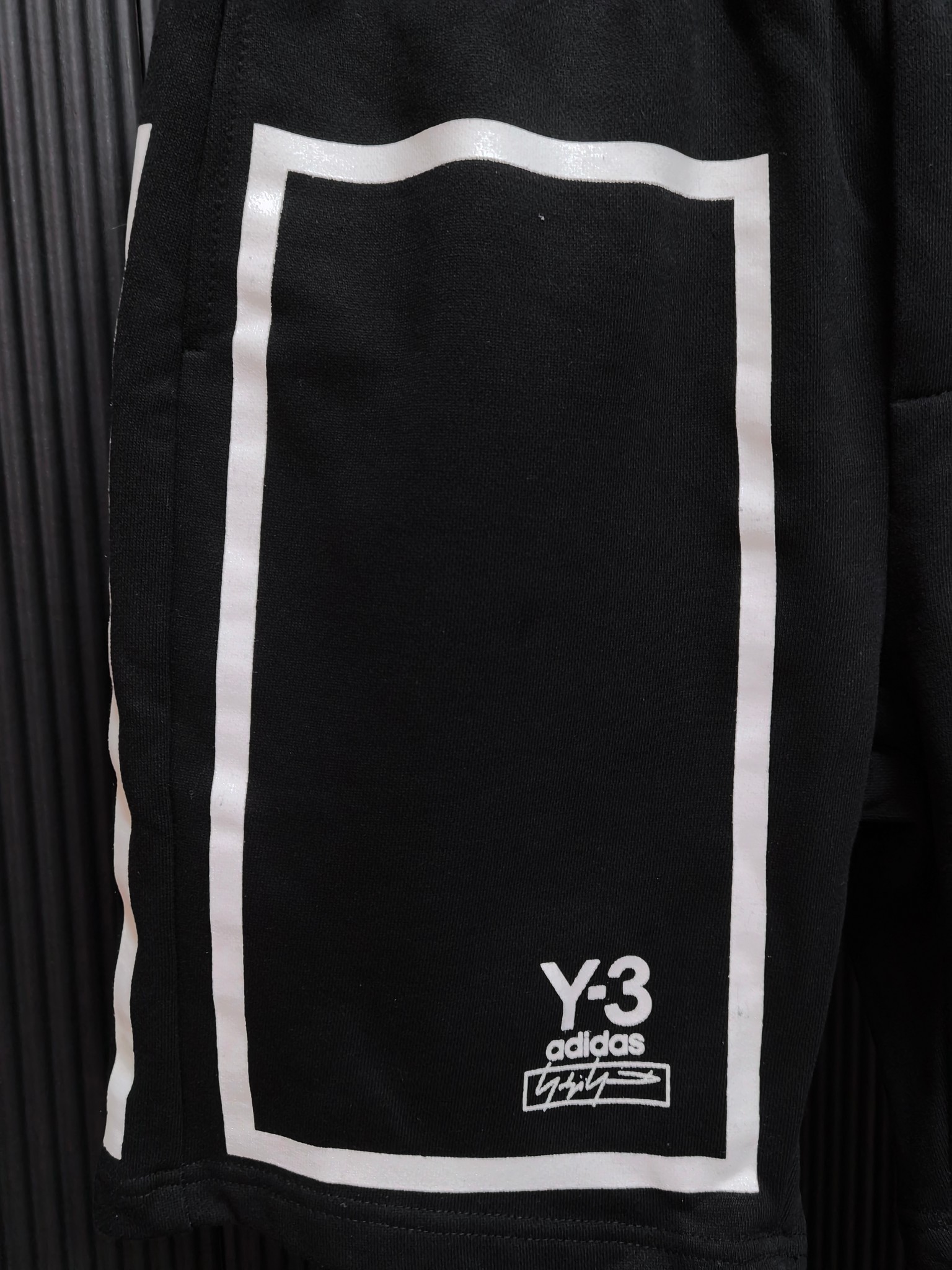Adidas Y-3 Joint Shorts: Knitted Cotton, 3D Printing, Graphics, XS-L Sizes - 图片 4