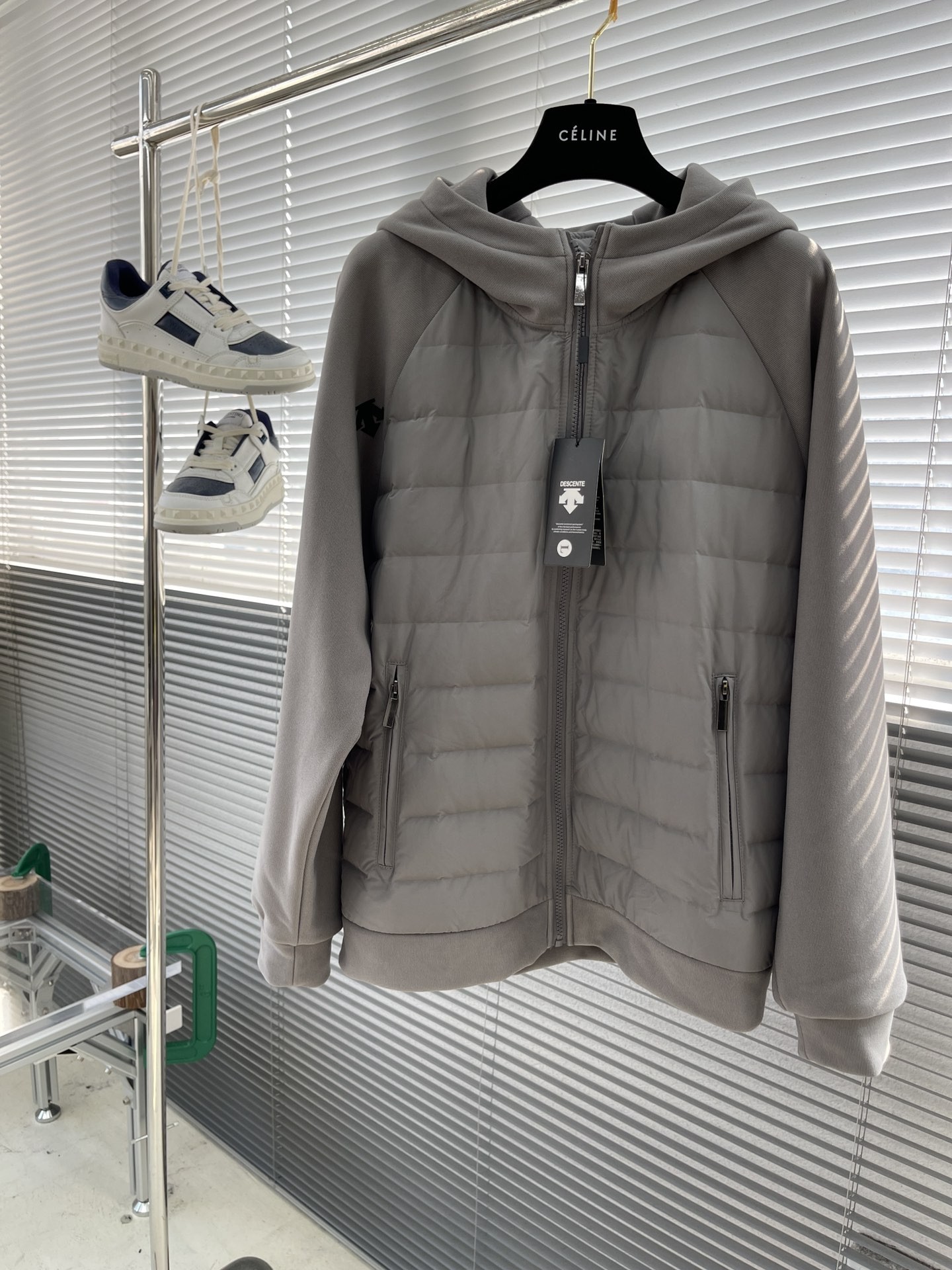 New Ducken Men’s Fashion Velvet Jacket: High-Quality, Windproof, and Stylish!