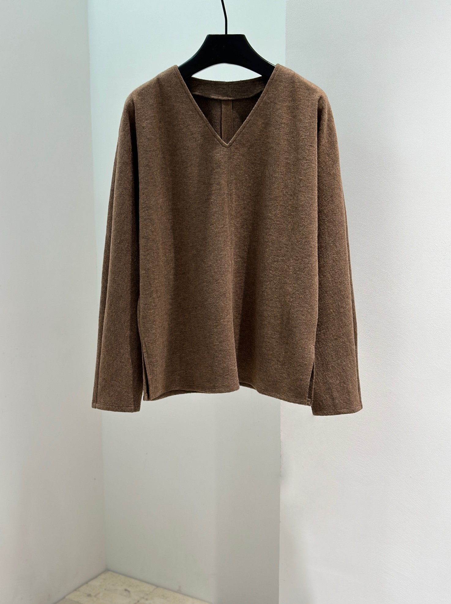 Elegant Women's Brown V-Neck Long Sleeve Top with Side Slit Loose Fit 2 a1756374716214 5403