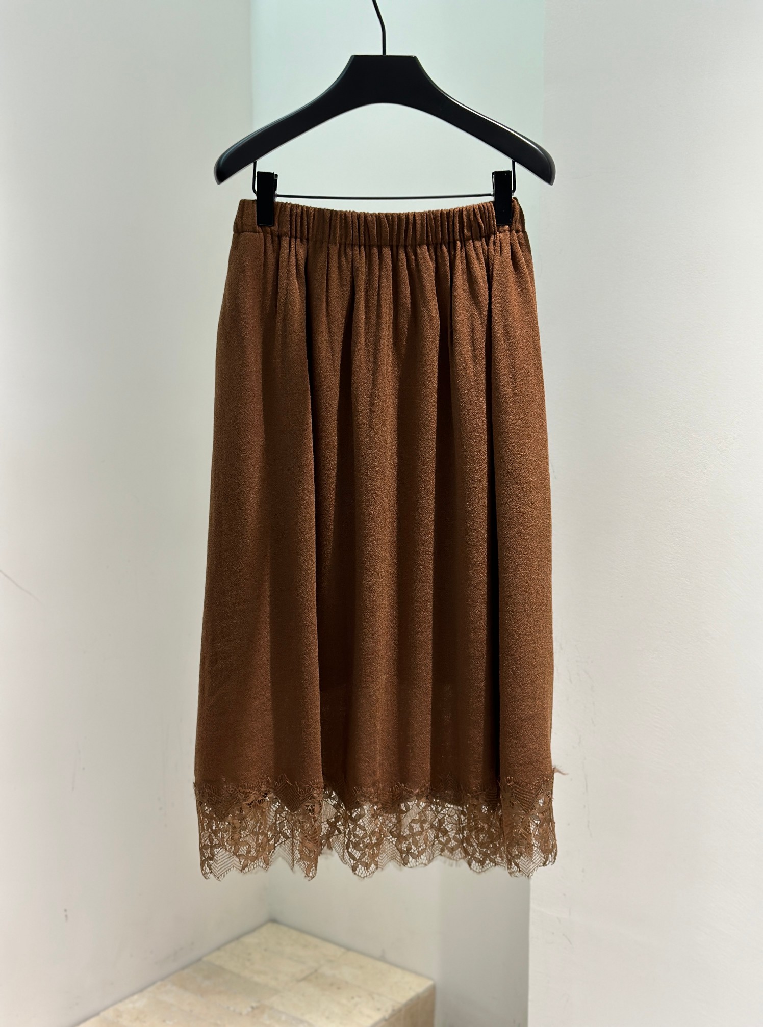 Elegant Women's Lace Trim A-Line Skirt with Elastic Waistband - Brown 2 a1757913268259 1318