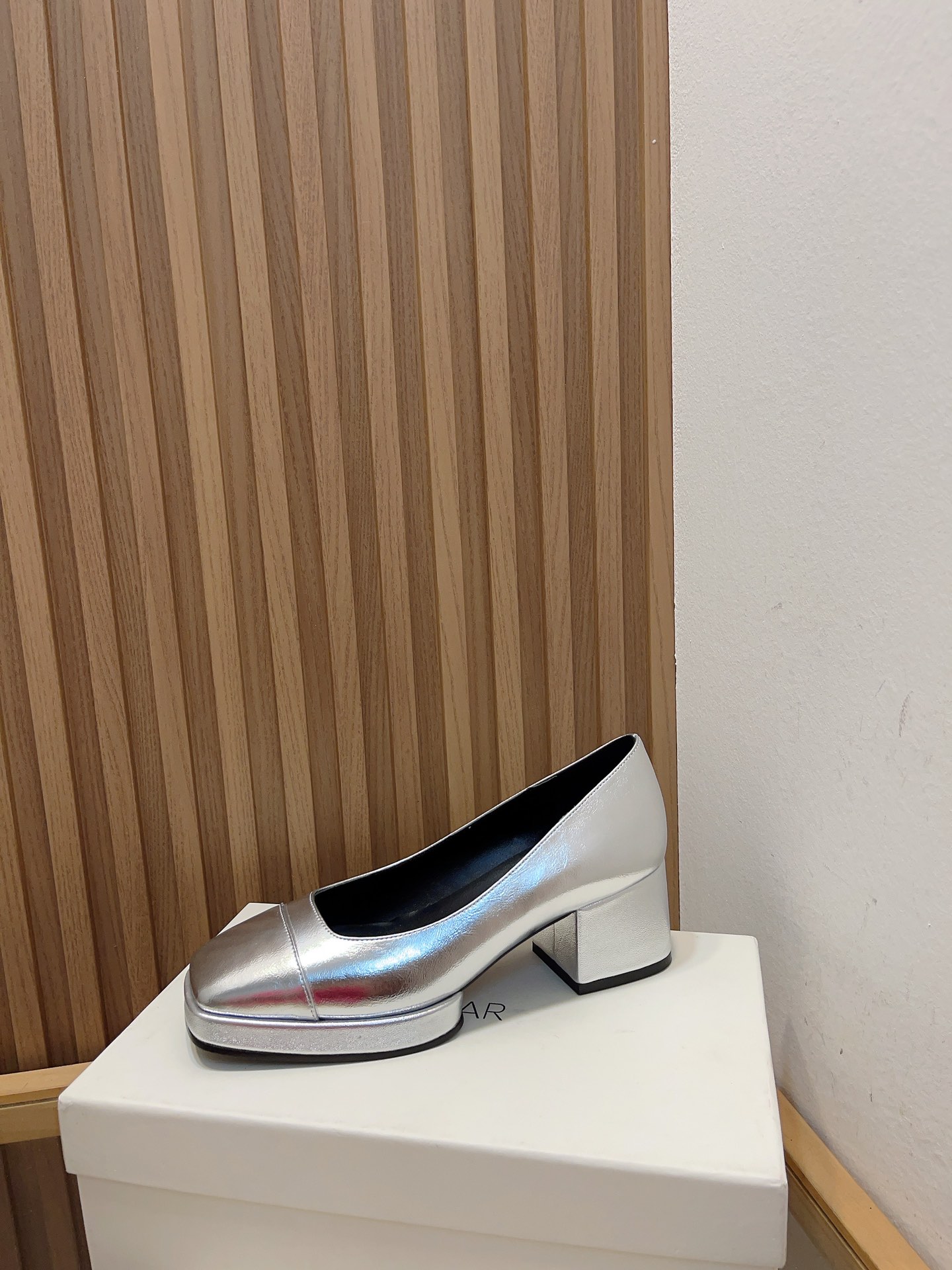 New Coarse Water Table Soles for Spring and Summer: Quality Design with Cold Wind Vibe - 图片 8