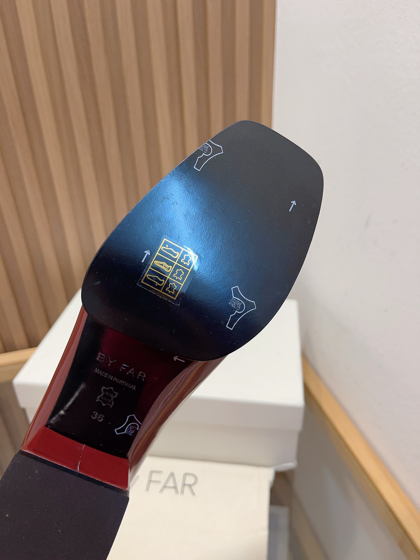 New Coarse Water Table Soles for Spring/Summer: Quality Design with Italian Leather. - 图片 9