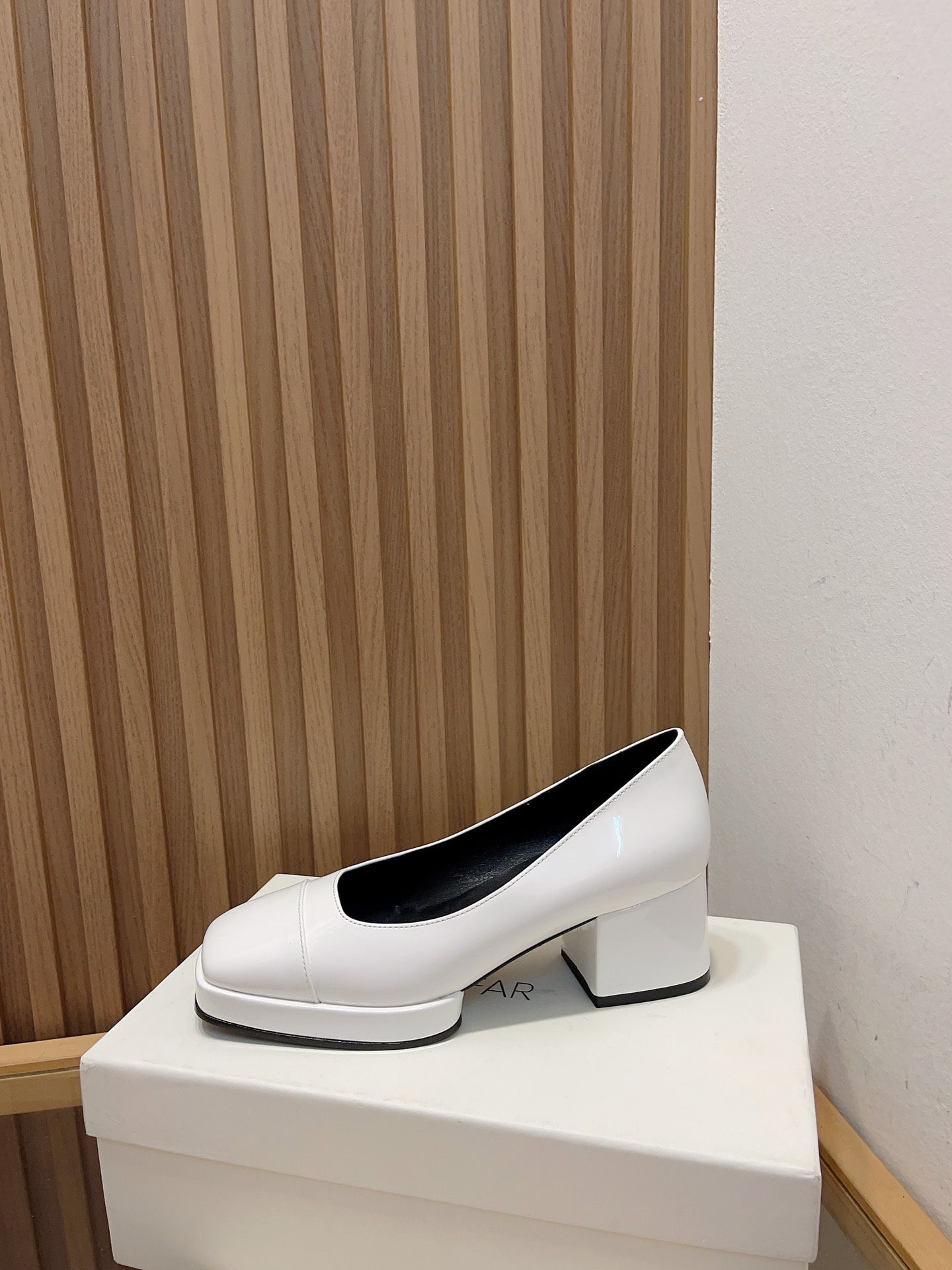 New Coarse Water Table Soles for Spring and Summer Footwear: Quality Design with Italian Leather - 图片 8