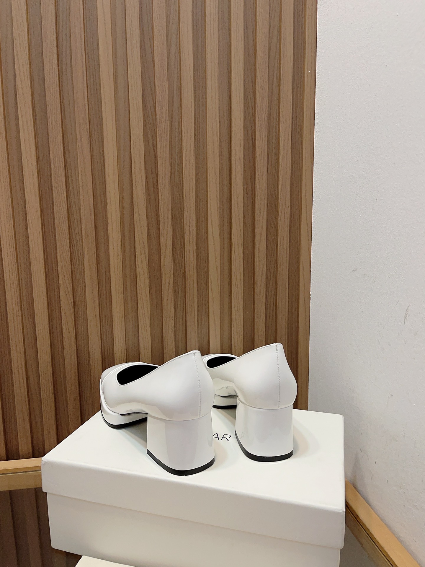 New Coarse Water Table Soles for Spring and Summer Footwear: Quality Design with Italian Leather - 图片 5