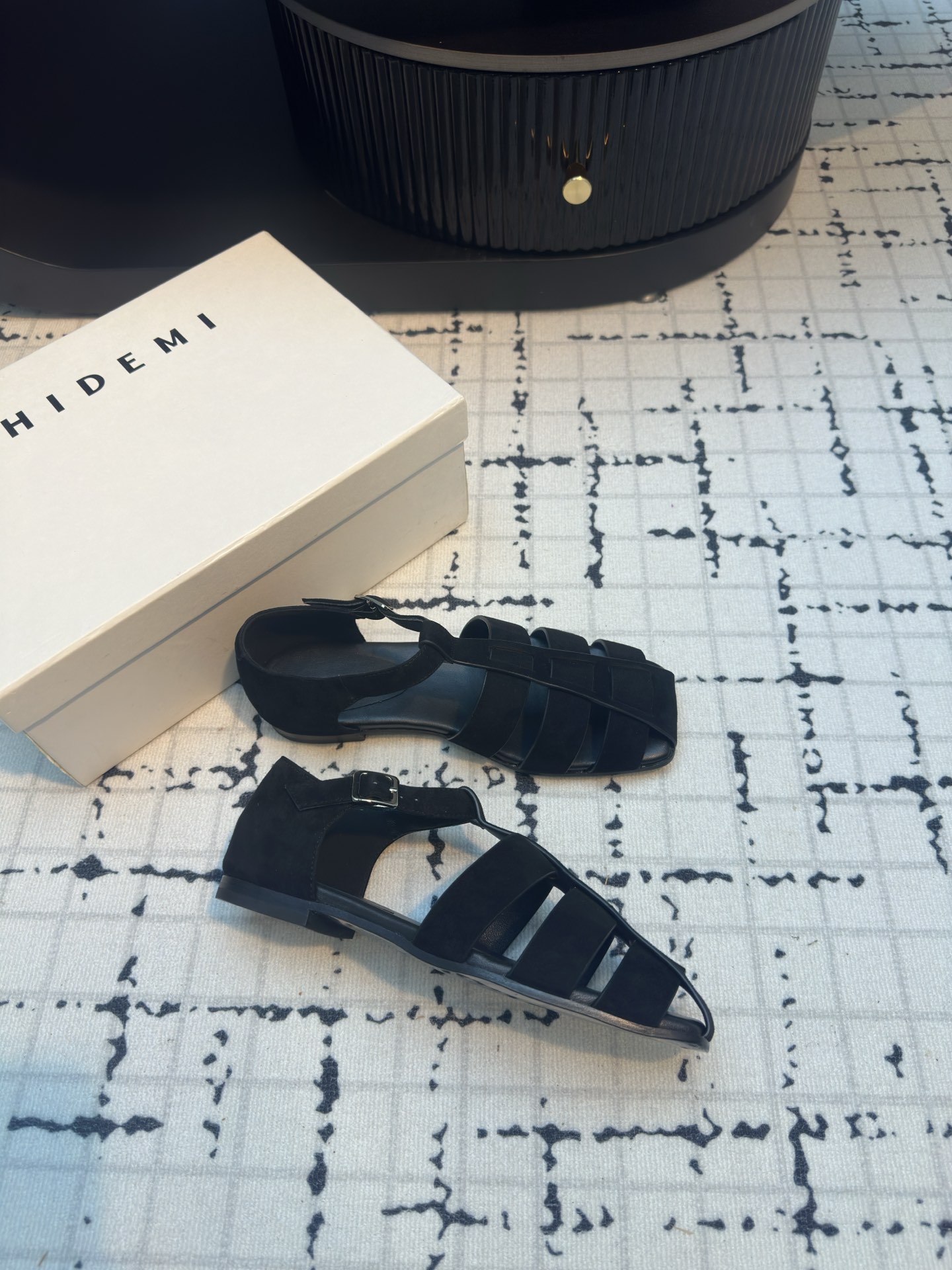 Trendy Crochet Sandals and Roman Strips for Spring and Summer Fashion. - 图片 6