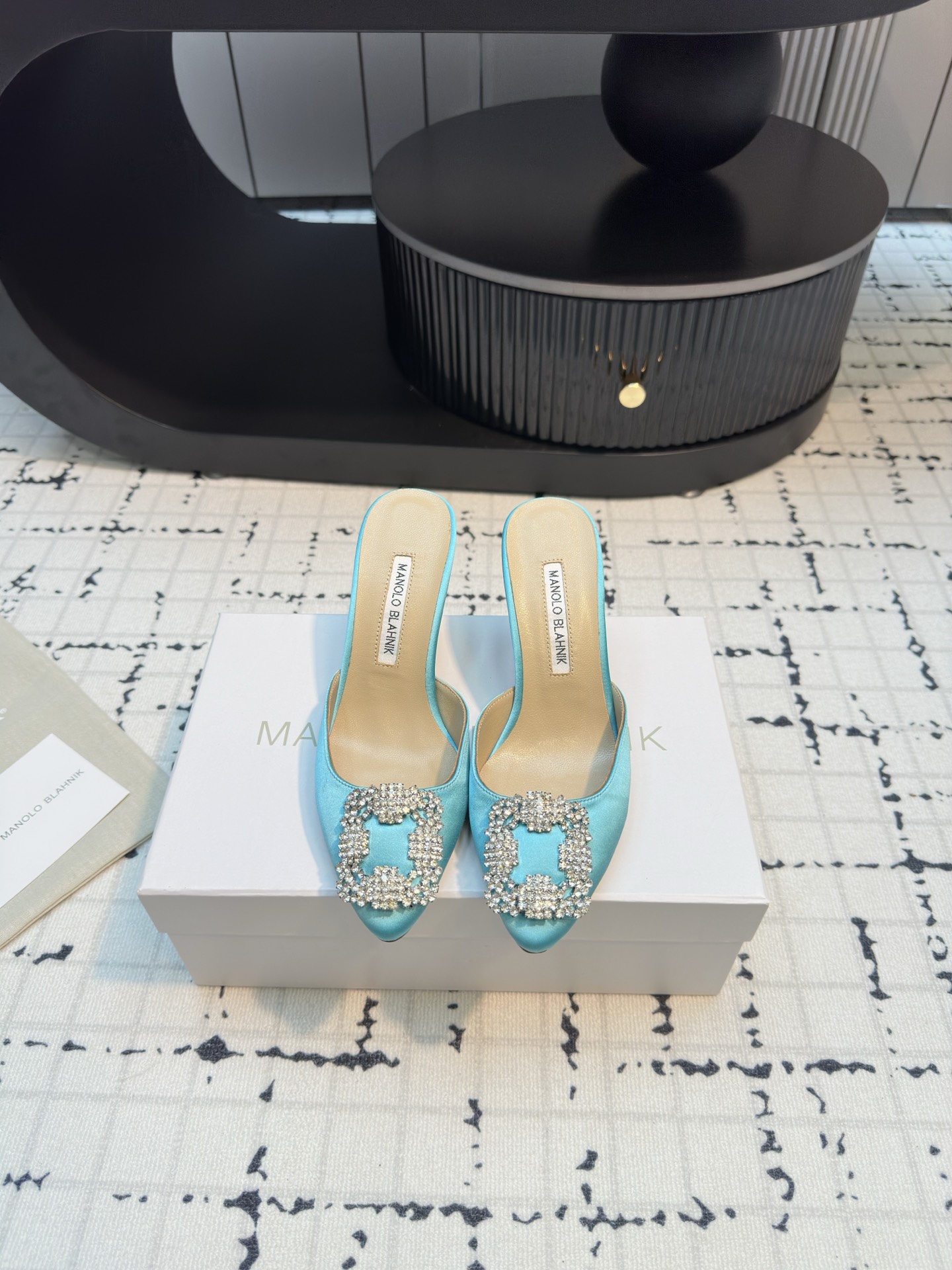 Magolo BlahnlK Classic Slippers: High-Quality Italian Imports for Stylish Women