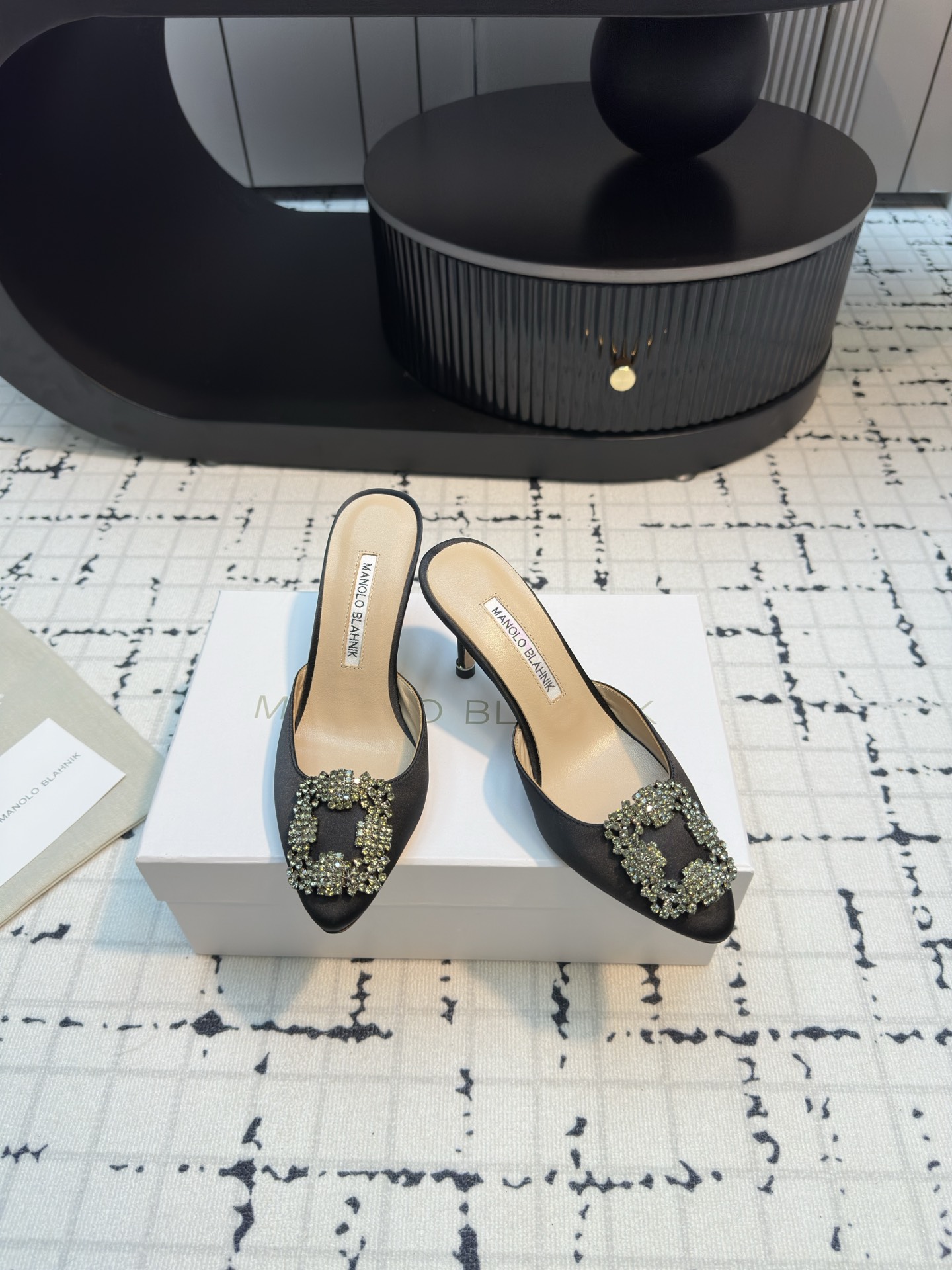 Magolo BlahnlK Classic Slippers: High-Quality Italian Imports for Fashionable Women - 图片 5