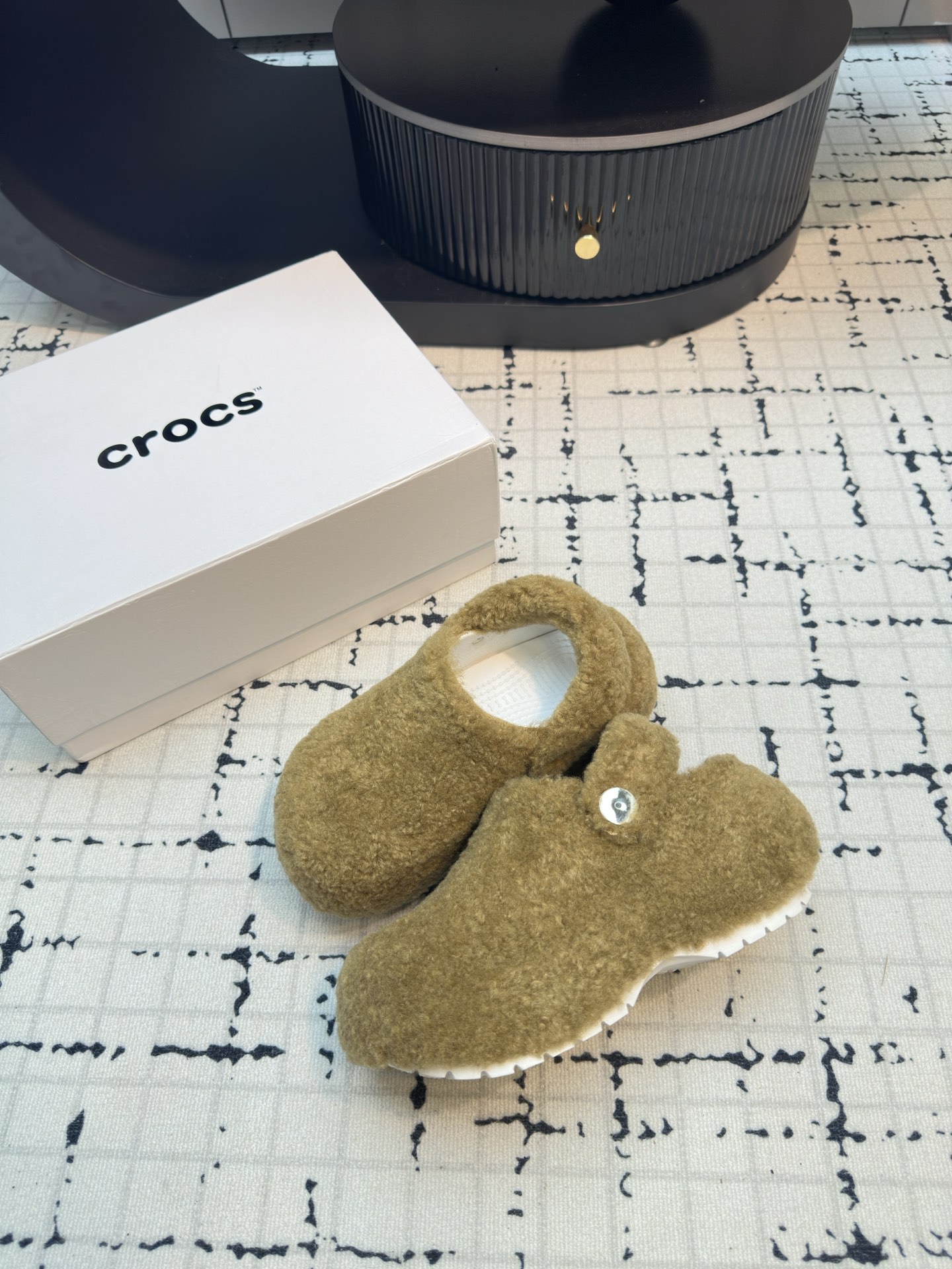 Crocs: Innovative Leisure Shoes for All Seasons, Comfortable and Stylish. - 图片 5